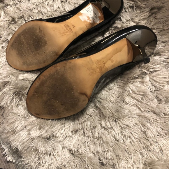 Heels - Picture 3 of 3